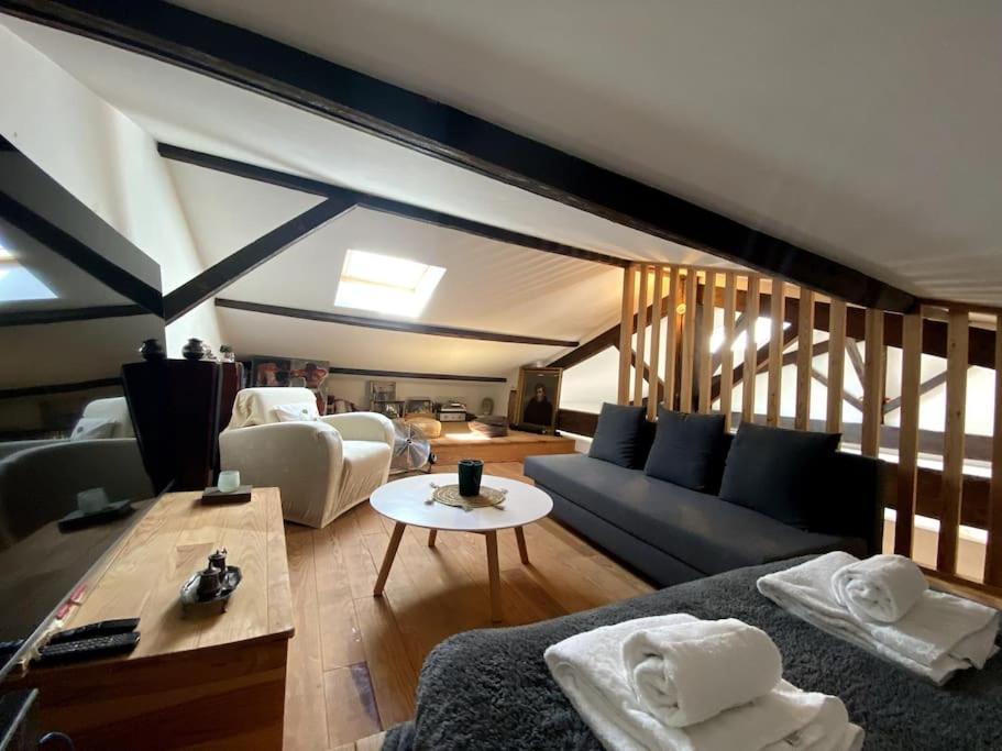 Charme Et Calme Au Coeur De Bordeaux Apartment Bagian luar foto