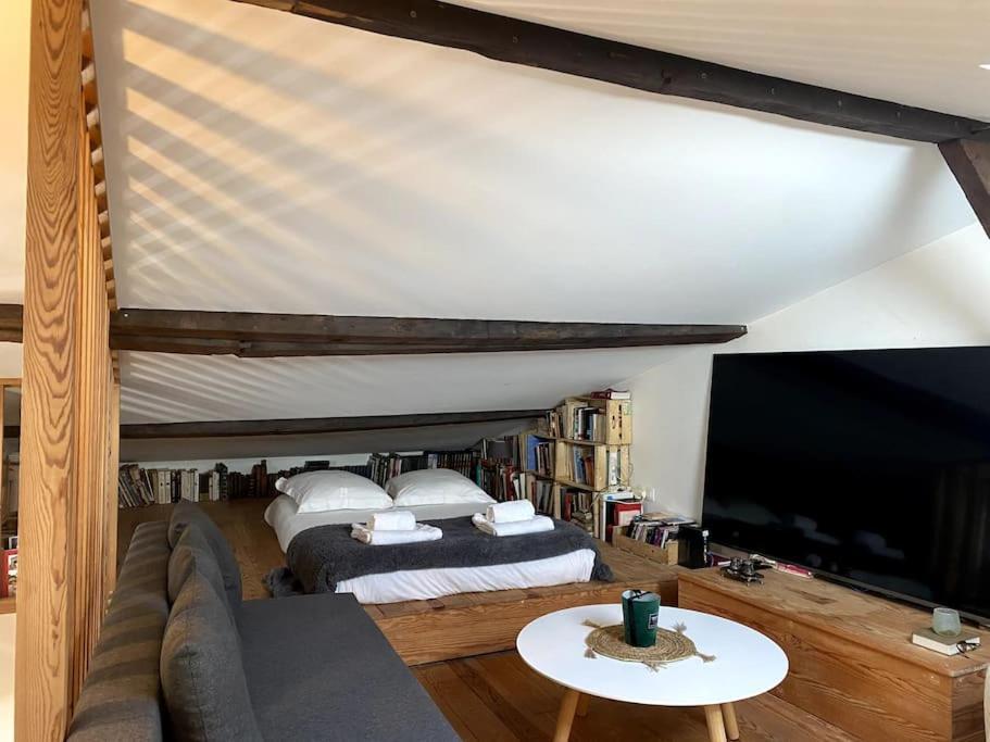 Charme Et Calme Au Coeur De Bordeaux Apartment Bagian luar foto